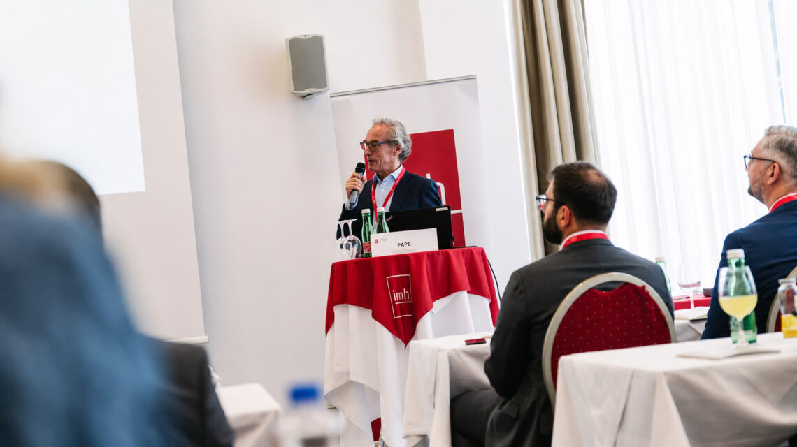 Vortrag Dr. Lupo Pape auf dem Kongress KI in Banken in Wien